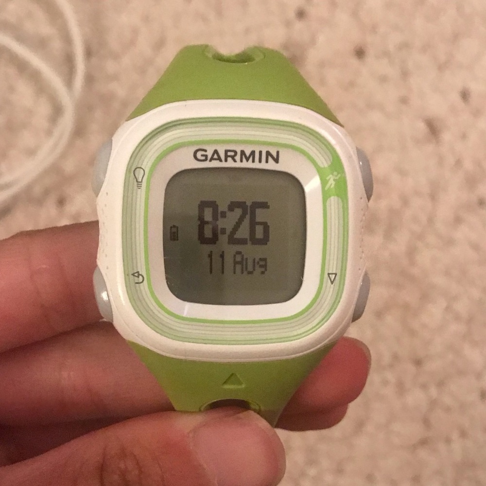 Garmin forerunner 10 running watch GPS